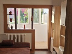 Huedin, 2 camere semidecomandat, mobilat & utilat, 4/10